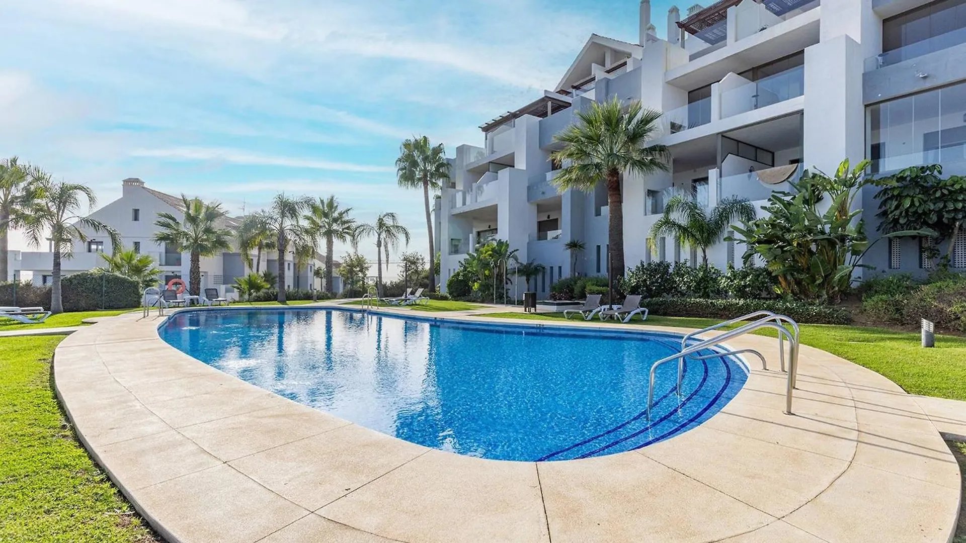 102 Stylish 2 Bed Duplex Penthouse Sea Views & Hot Tub Apartment La Cala De Mijas