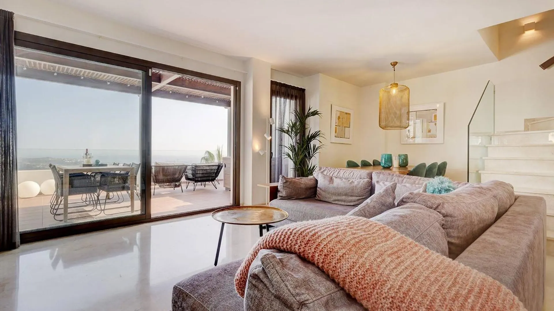 102 Stylish 2 Bed Duplex Penthouse Sea Views & Hot Tub Apartment La Cala De Mijas