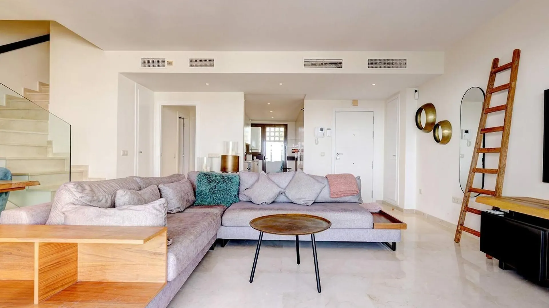 102 Stylish 2 Bed Duplex Penthouse Sea Views & Hot Tub Apartment La Cala De Mijas