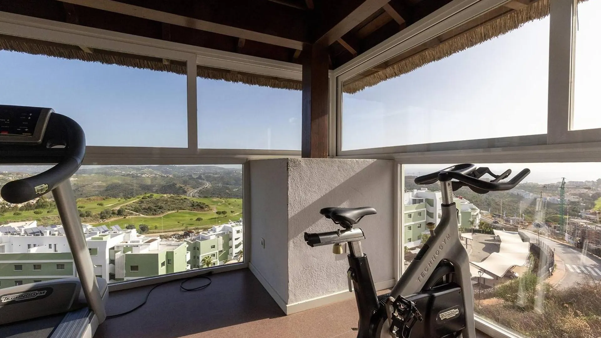 102 Stylish 2 Bed Duplex Penthouse Sea Views & Hot Tub Apartment La Cala De Mijas